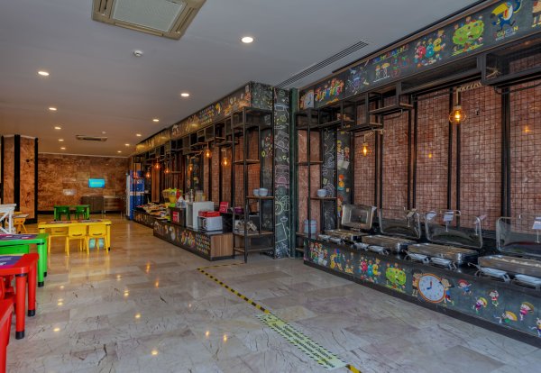 Rastaurant and Bar