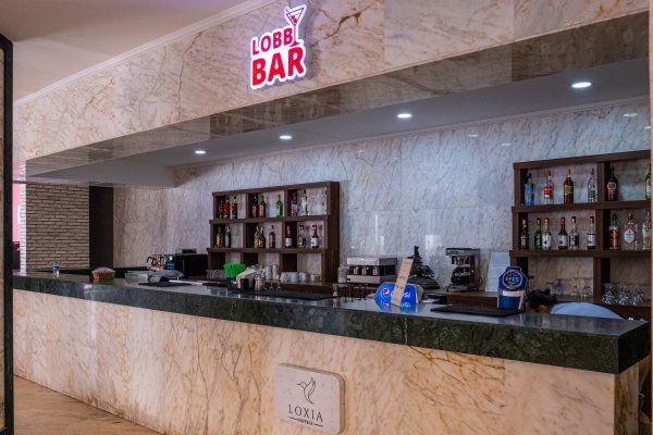 Rastaurant and Bar