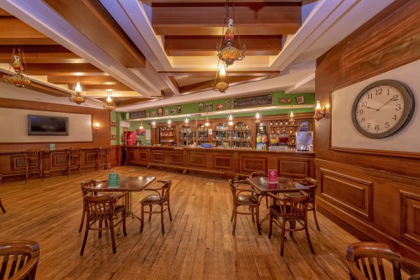 RESTAURANT & BAR